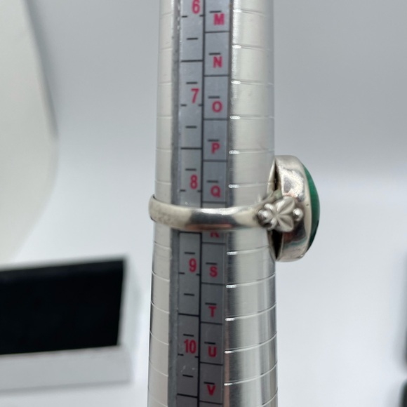 Malachite & Sterling Ring - Picture 4 of 8